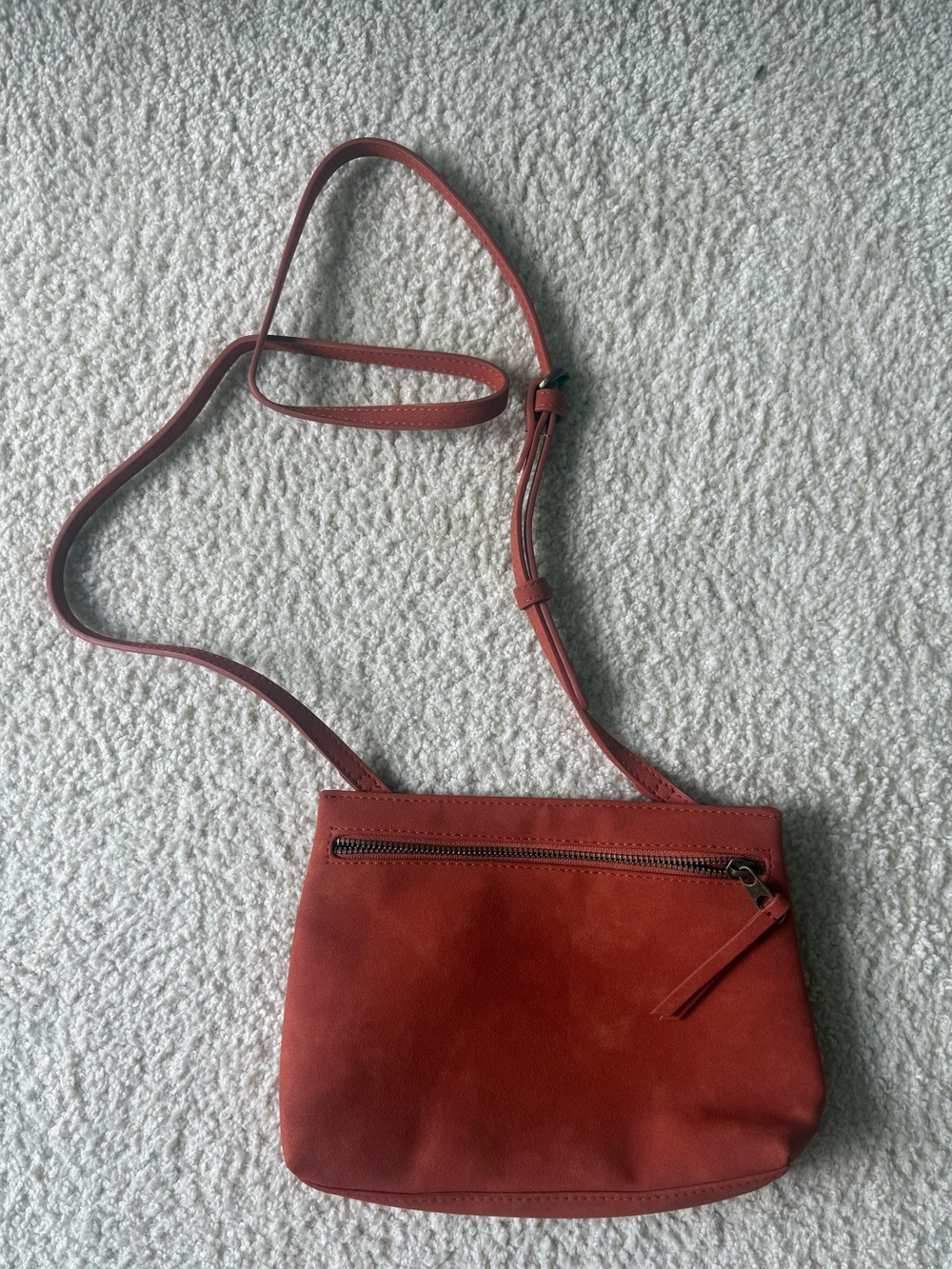 Universal Thread Rust Red Crossbody Bag with Front Zip